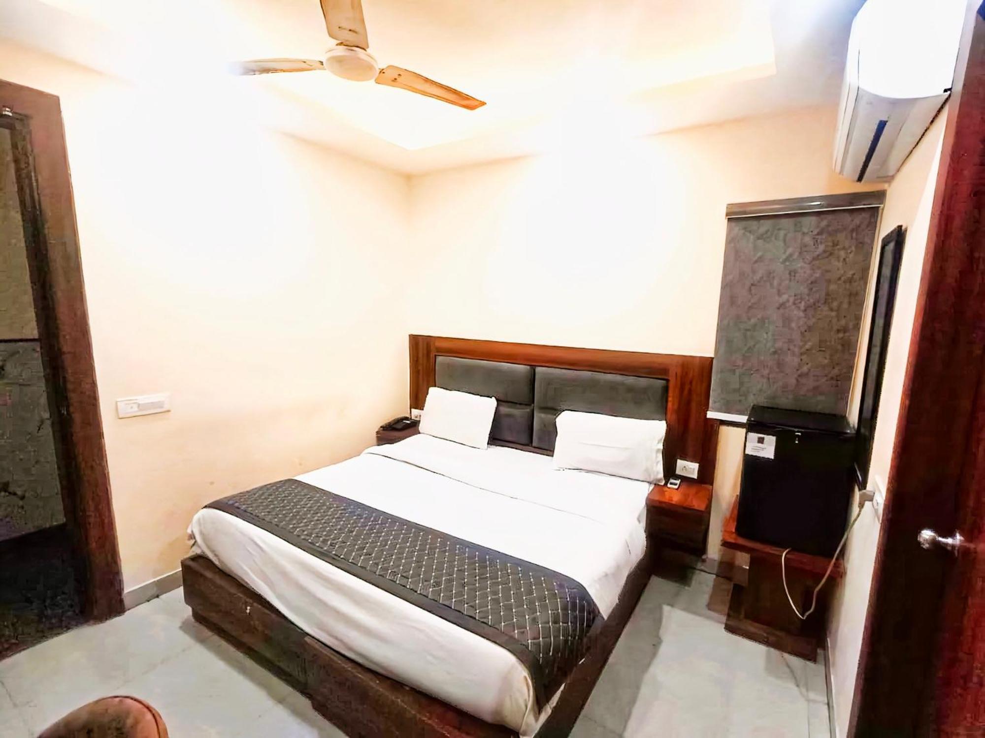 Hotel Shiva International Near By Igi Airport New Delhi Eksteriør billede