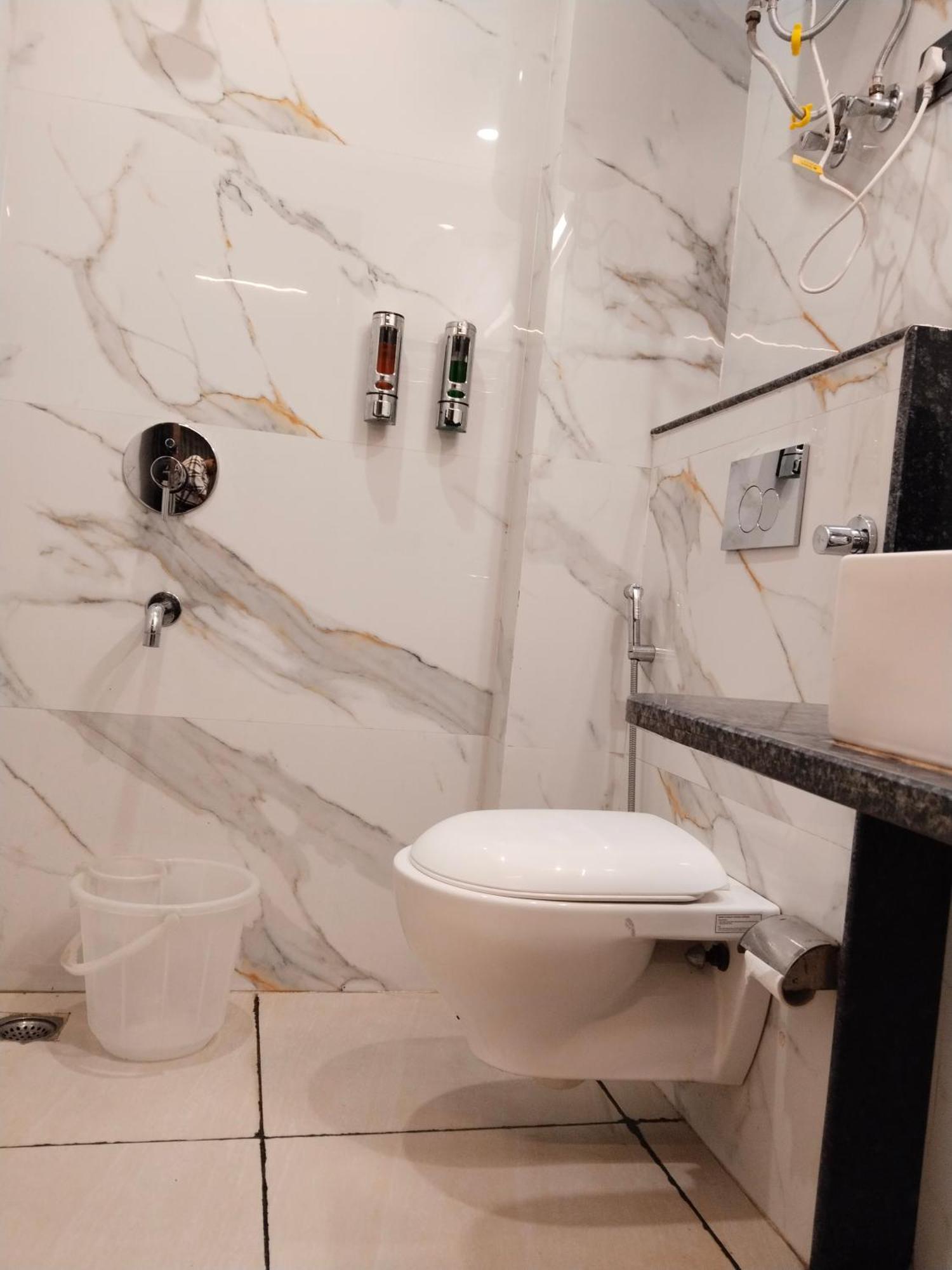 Hotel Shiva International Near By Igi Airport New Delhi Eksteriør billede
